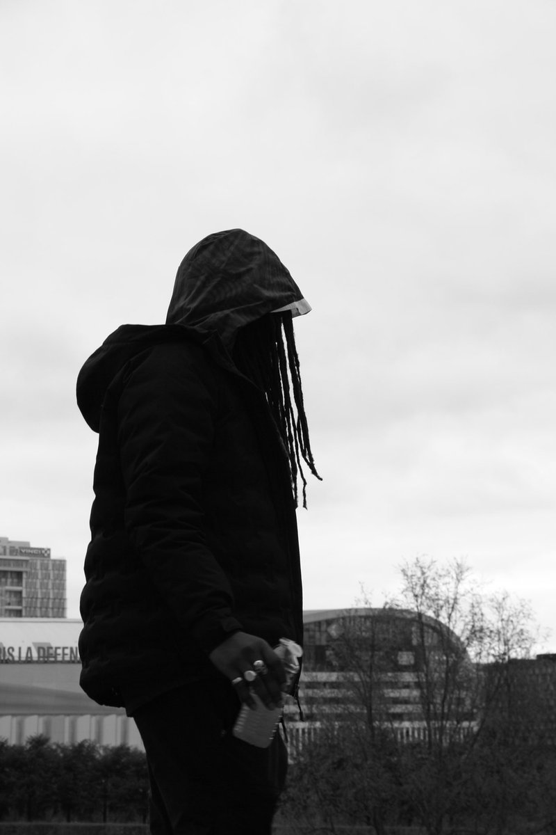 levert_V's tweet image. 