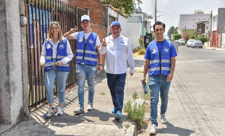 michangoonga's tweet photo. #Michoacán Haremos El Bien Por Los Jóvenes: Carlos Quintana Rumbo Al Congreso🙌🏻✅
 
Señaló que los chavos representan a la sociedad moreliana 😎
+Info 👇
https://t.co/WTZfX8bPsE https://t.co/T3vy4a4jaG