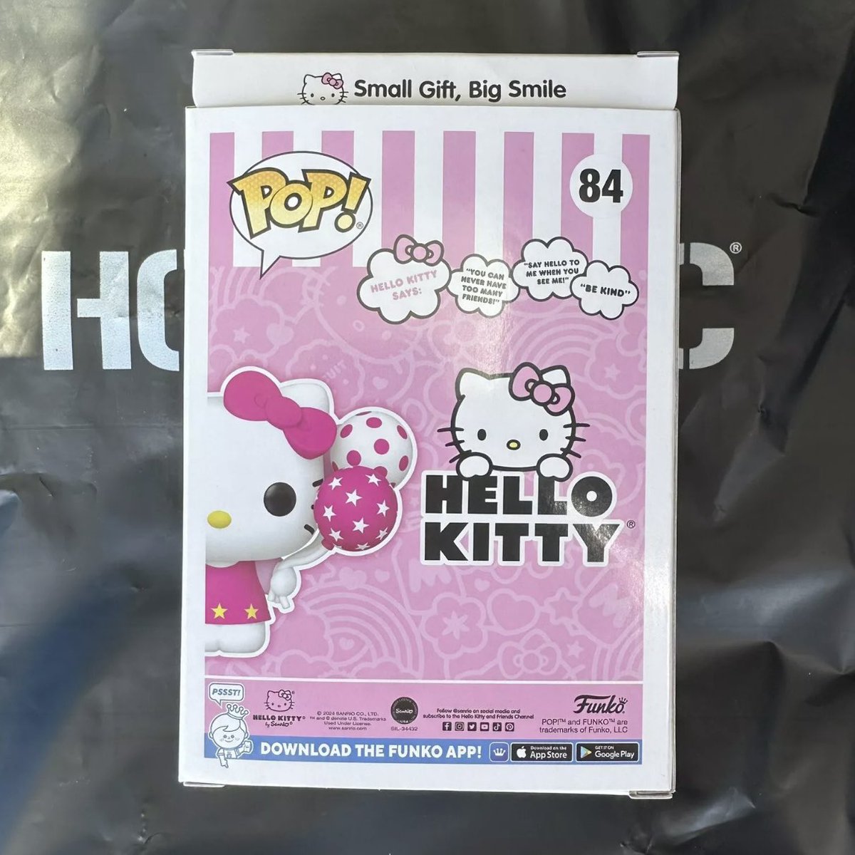 Small Gift, Big Smile! A new Hot Topic Exclusive Hello Kitty with Balloons Funko Pop! figure is hitting stores now and online soon!

📸 @eBay 

#HelloKitty #HelloKitty50th #Funko #FunkoPop #FunkoPops #FunkoPopVinyl #Pop #PopVinyl #FunkoCollector #Collectible #Collectibles #Toy…