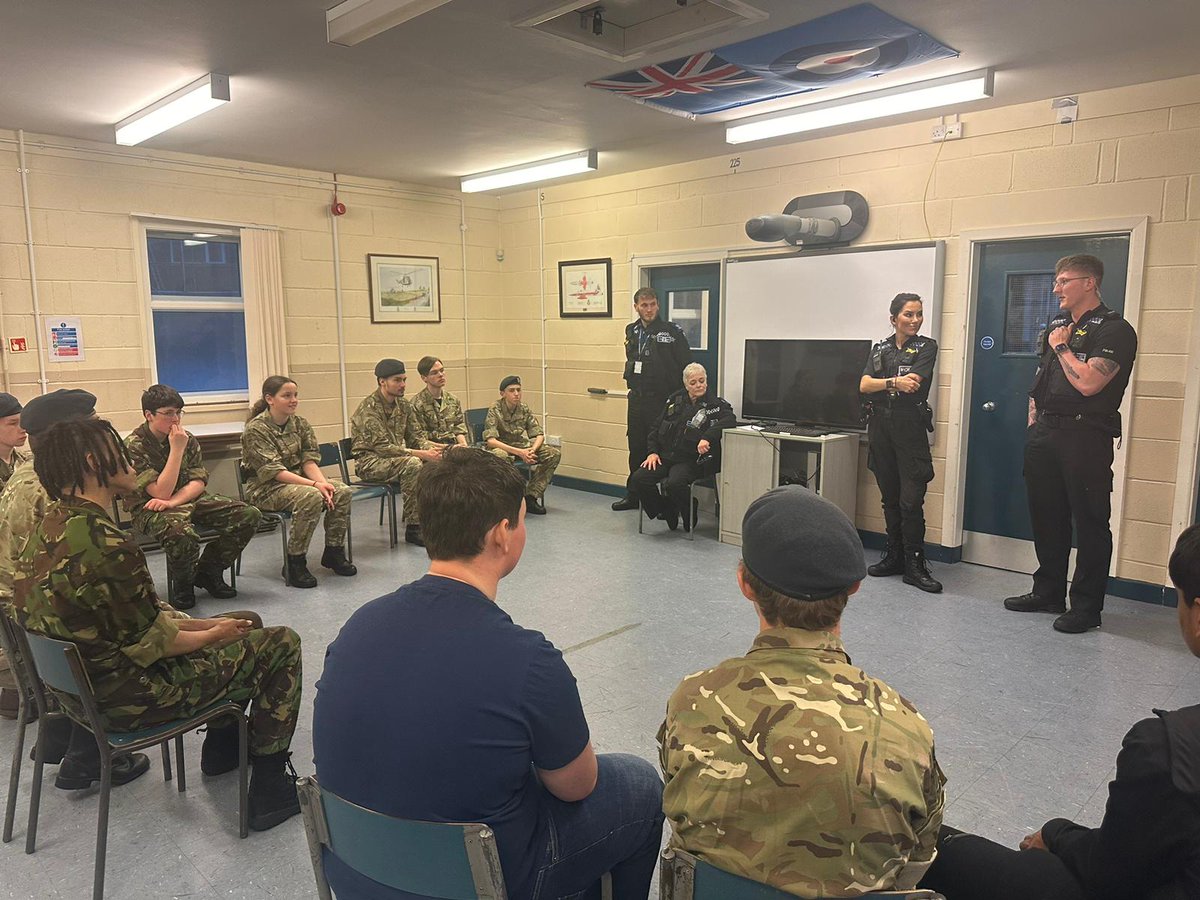 PC SIMMS and PC WELSH attended Wellington Air Cadets tonight alongside the Safer Neighbourhoods Team to give them an introduction into the different departments of police and answer questions any of them had about the role.