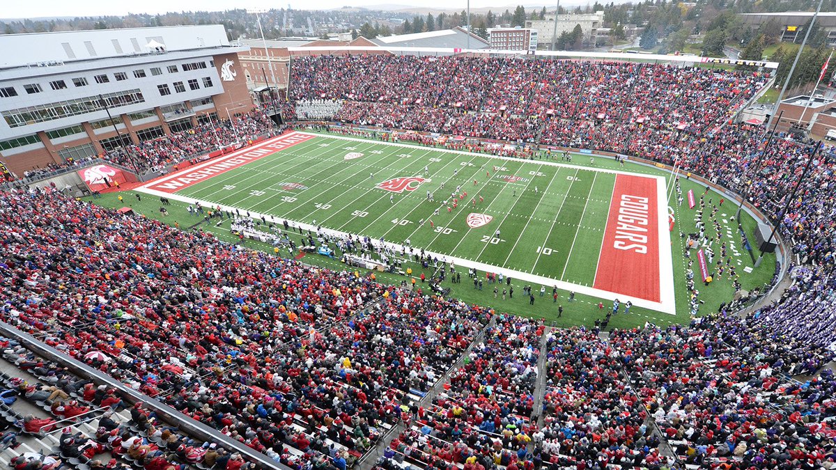 Had a very special conversation with @coachfrankmaile this morning before class. I am beyond blessed to announce that I have received my very first Division 1 🅾️ffer to Washington State University❗️ #GoCougs @WSUCougarFB @CoachSobieraj @Dixie_Boosters