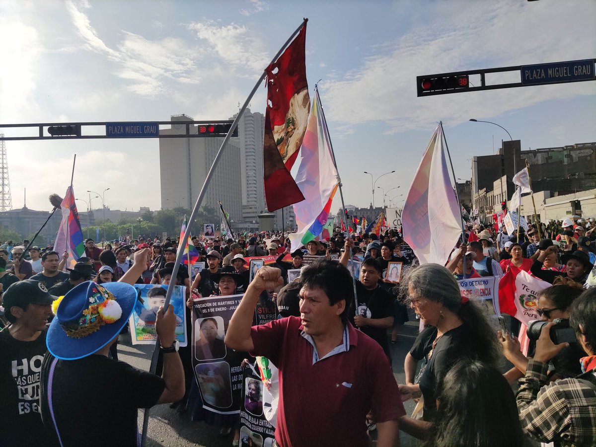 Movilización de deudos, mártires y víctimas de la represión de la fuerza pública en las manifestaciones contra el régimen de Boluarte-Otárola, centro de Lima #1M2024 'Hay Rolex, hay joyas y no hay justicia', corean ciudadanxs de Puno, Ayacucho, Andahuaylas