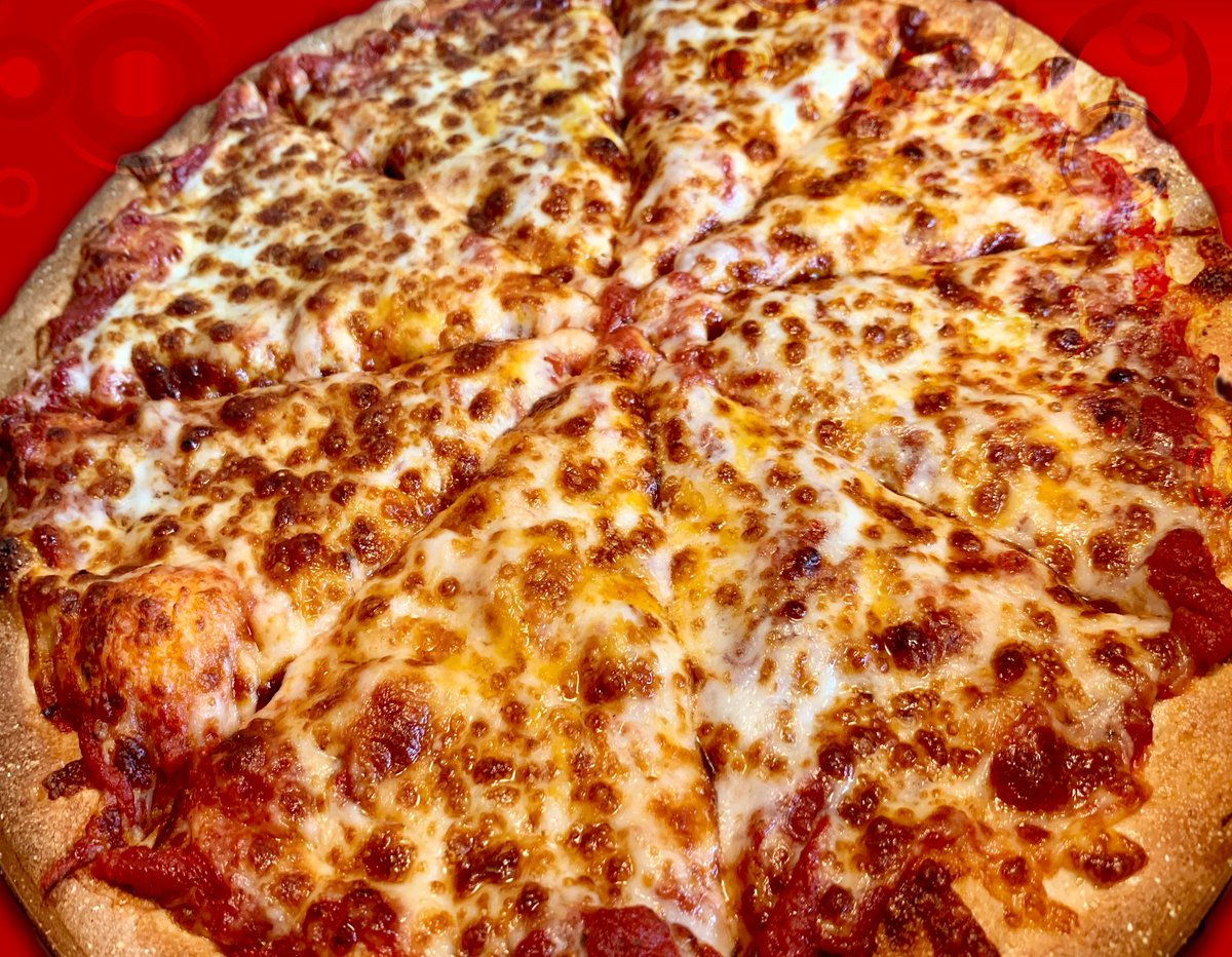 Happy Wednesday! Current mood 🍕😋#ExtremePizza #pizza #cheesepizza #pizzatime #foodies #tbt #wednesdaymood #wednesday #wednesdayvibes #pizzalover #dinner #lunch #lunchtime #cheese