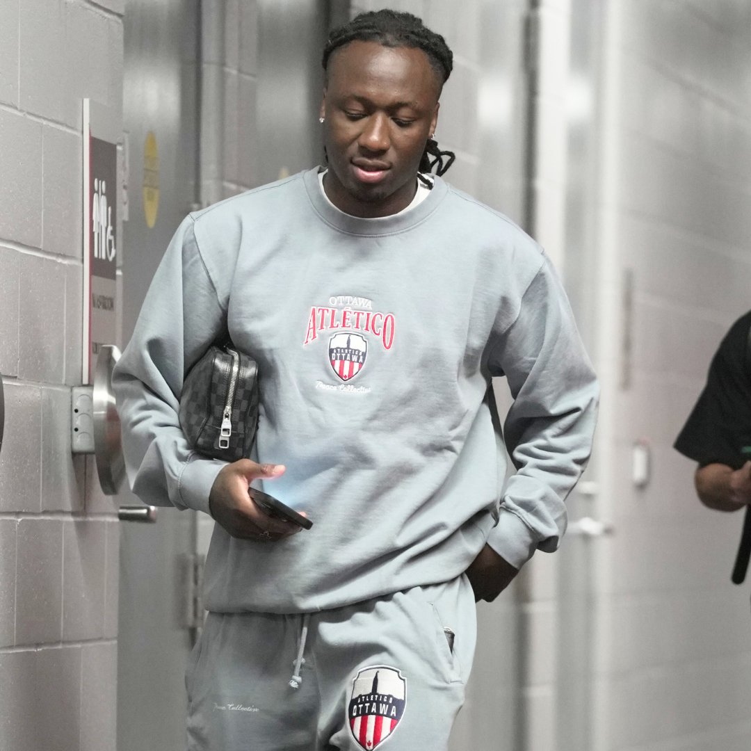 Pulling up in the new Peace Collective merch for the 2024 TELUS #CanChamp ⏱🇨🇦🏆✅

Presented by @StLaurentCentre 🛒🛍

#ForOttawa | #PourOttawa