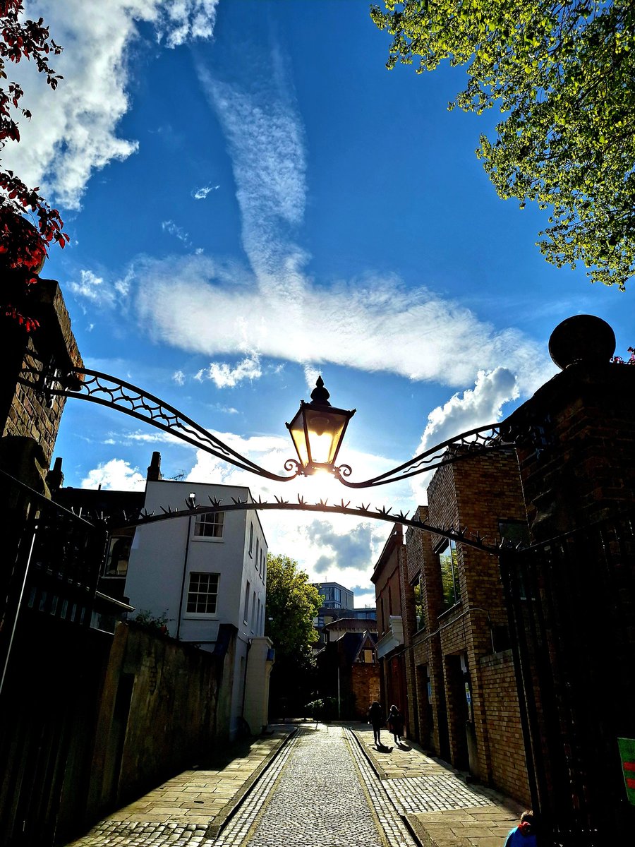 Sunny day. #eastend #poplar