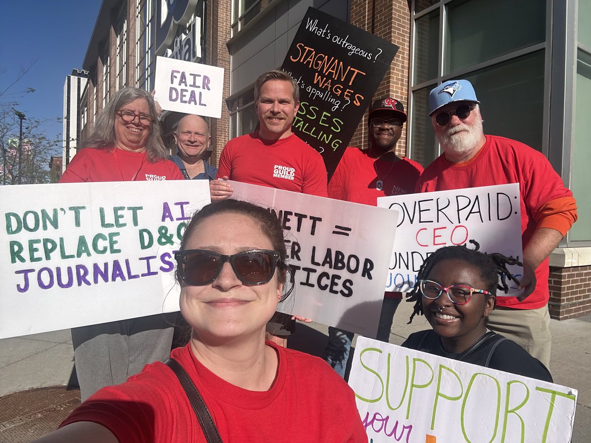 The sun is shining on Rochester and these hardworking journalists. 

Tell @Gannett it’s wasted enough time underpaying its workers. We deserve a #faircontractnow.