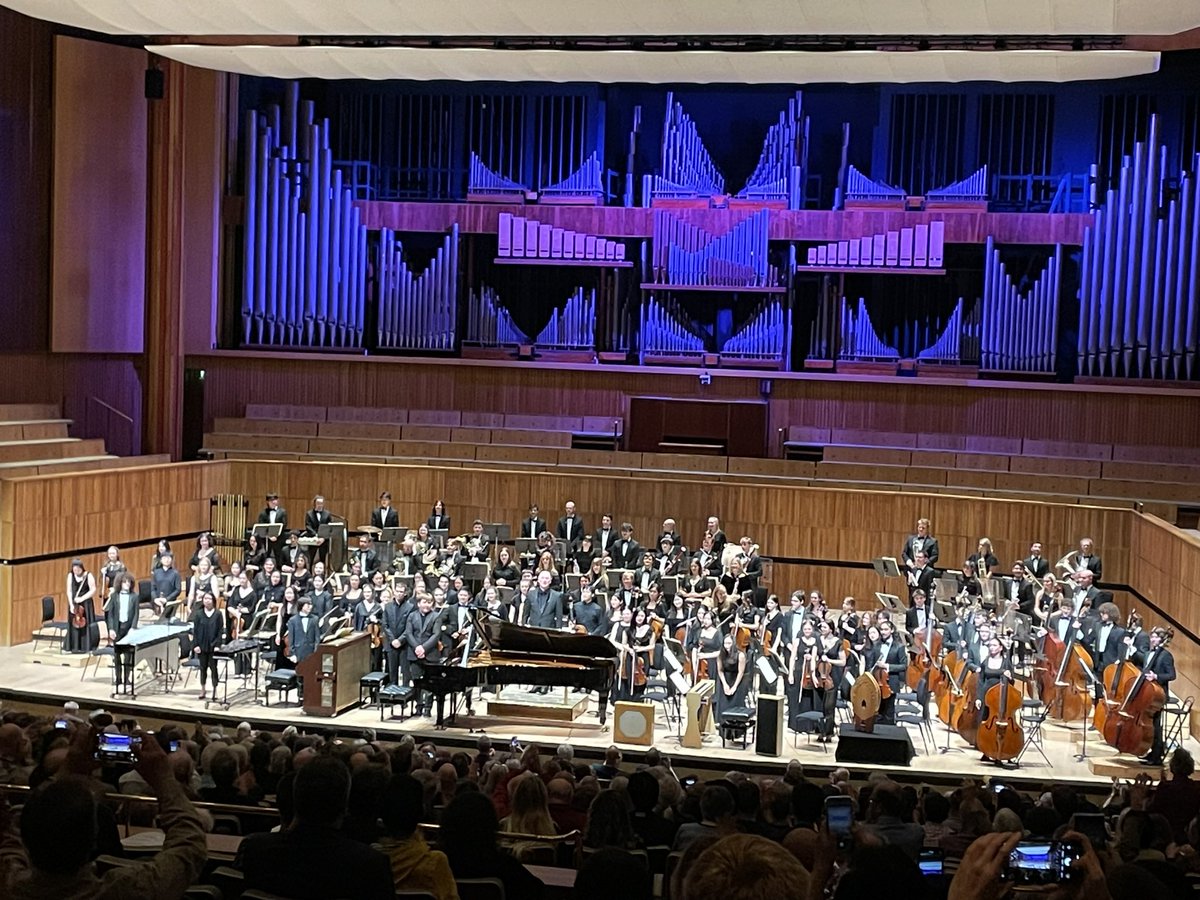 @tasminlittle @southbankcentre @RCMLondon Terrific performance, very clean and crisp (as much as Turangalila can be!), well done everyone!