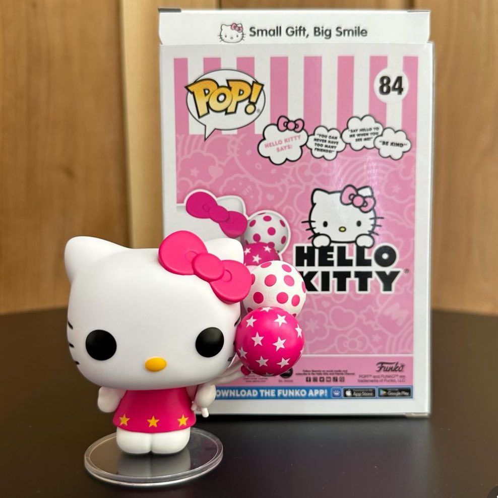 OOB and in person with the cute new Hello Kitty with Balloons Funko POP! Also has a message hidden inside ~ Small Gift, Big Smile! Thanks @evilprincess818 ~ #HelloKitty #Sanrio #FPN #FunkoPOPNews #Funko #POP #POPVinyl #FunkoPOP #FunkoSoda
