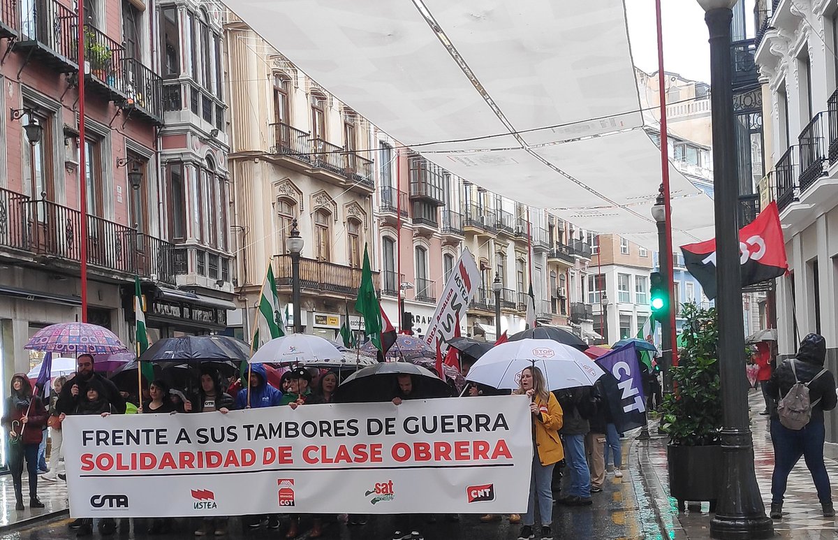 La lluvia no ha podido con el 1 de Mayo. ¡Viva el Primero de Mayo! ¡Viva la clase obrera!