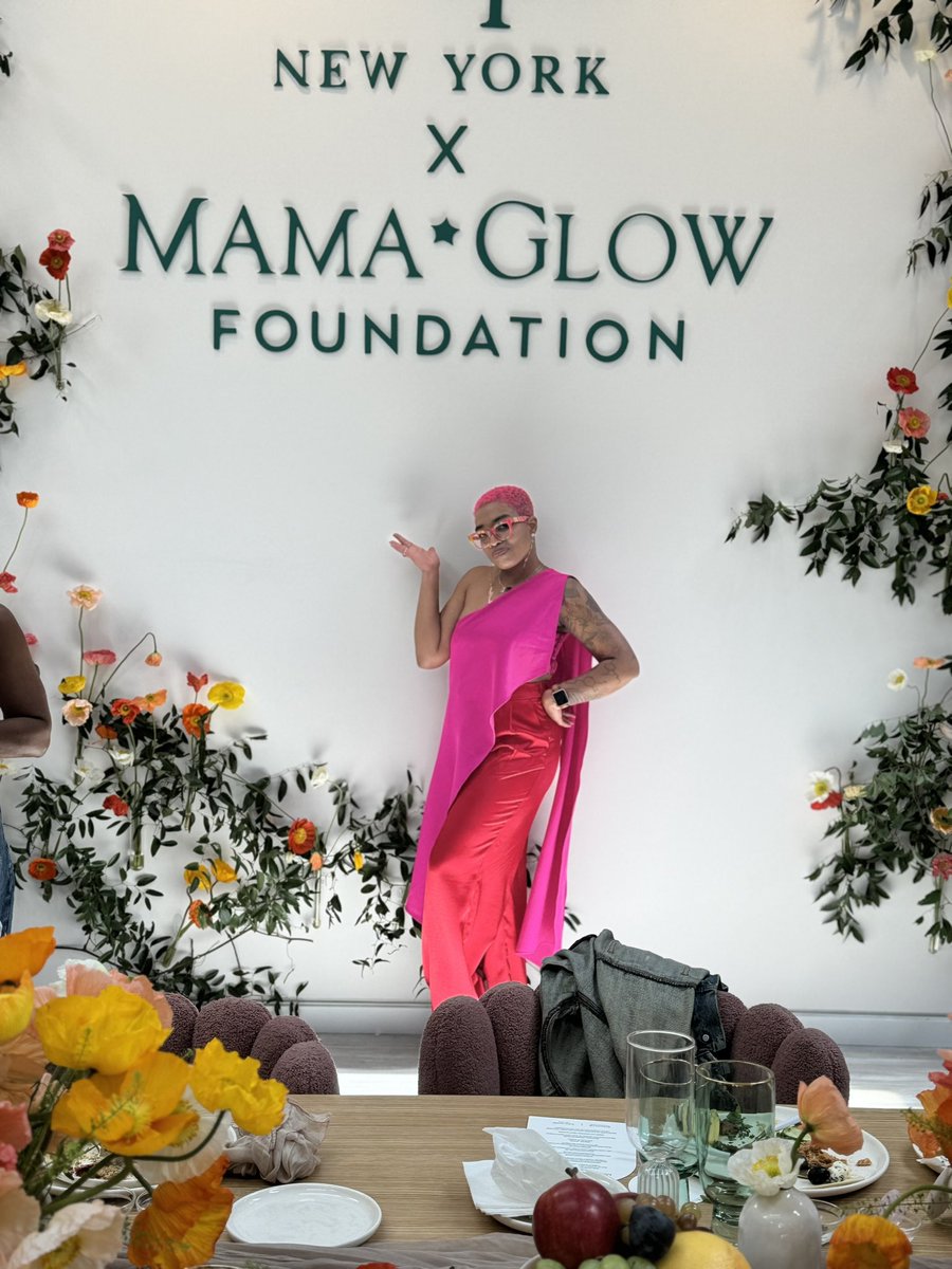 Brooklyn it’s been real! Traveled to NYC for The Mama Glow Foundation & @katespadeny Mama Glow Icon Awards brunch. It was amazing