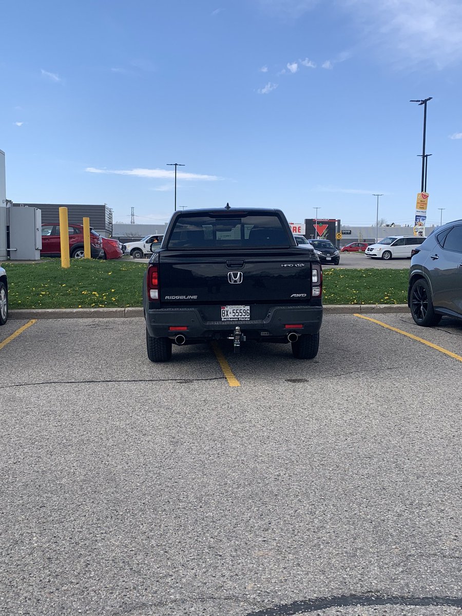 Nice parking job you fucking loser.  Kelseys parking lot, Woodstock