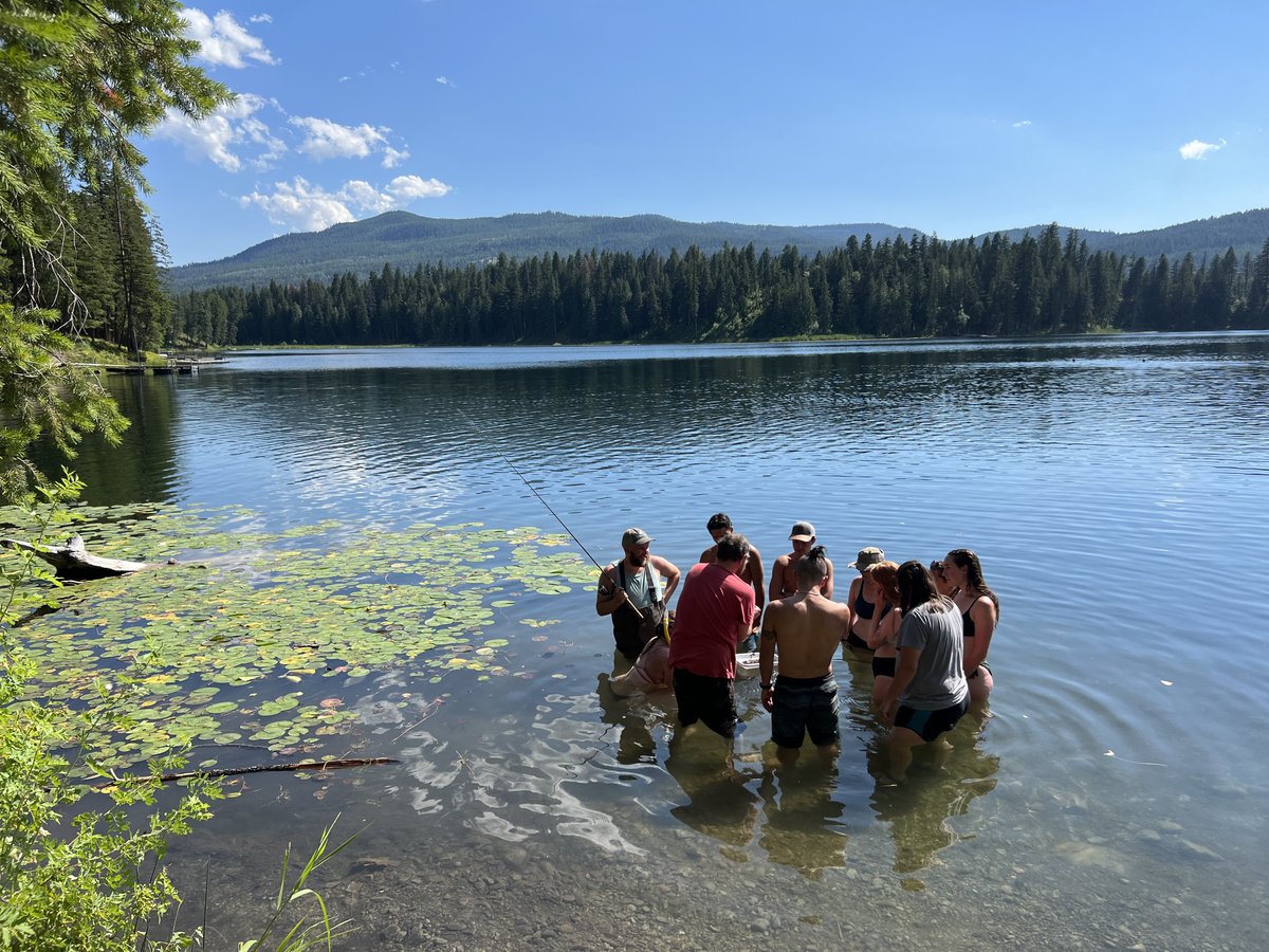 ACT FAST! One FULL scholarship @FLBSUM for our Lake Ecology course. Covers full cost – incl fees, lodging, & food worth $2630. The 1st new eligible student to complete online appl for Lake Ecology & email summersession@flbs.umt.edu requesting the award, will get it!