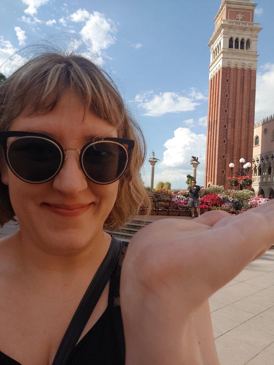 Whole world in my hand at Epcot.
Caught a little dude.