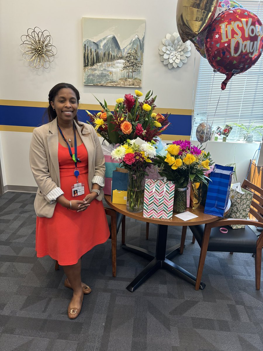 Principal Appreciation Day has truly been a humbling experience. Thank you for the words of appreciation, 🎁, and acts of service. @APSHoward APs, Teachers, Counselors, Students, & Caregivers are 🙌the best💙💛💙