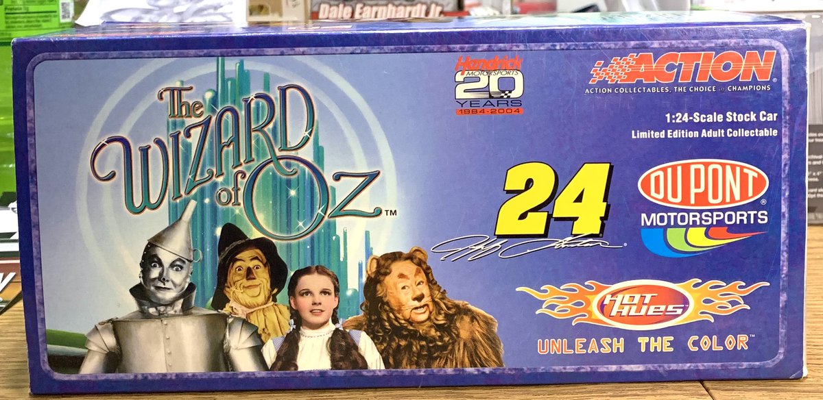 🚨NASCAR GIVEAWAY🚨Kansas Speedway’s here this weekend & I have a Hot Hues 1/24 Wizard 🧙‍♀️ of Oz diecast of @JeffGordonWeb! MUST RT this post & MUST be following @Jgray_03 & myself before April 30th! Pick the driver who takes the 🏁 & win a secondary prize! Let’s GOOO! #TBBCrew 🫡