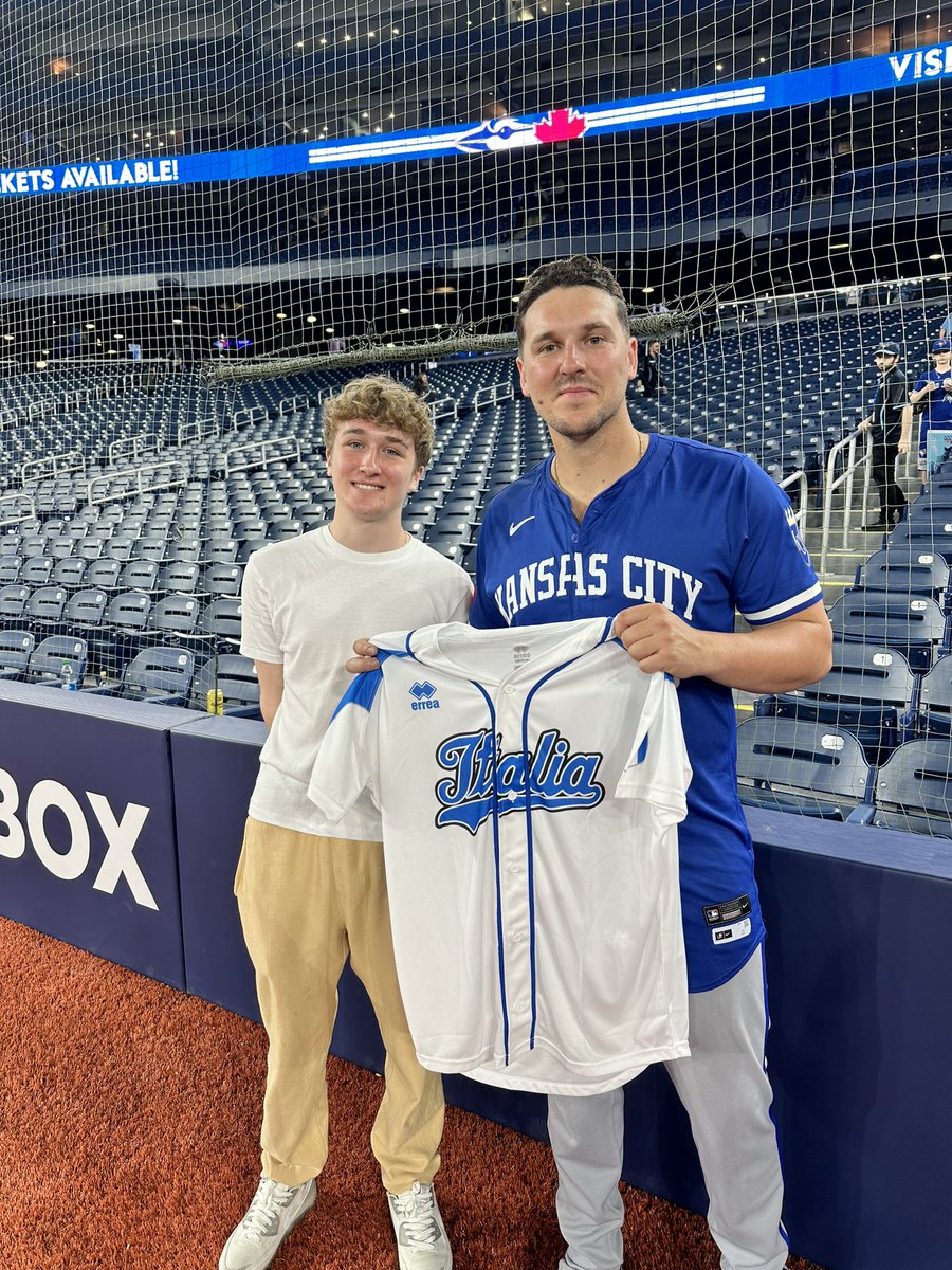 Flavio Volpe, C.M. (@flaviovolpe1) on Twitter photo Love to see Team ๐ฎ๐น & <a href="/Royals/">Kansas City Royals</a> slugger <a href="/VPasquantino/">Vinnie Pasquantino</a> going 2/3 with a missile in the gap for a 2B today in Toronto.
Always all class on & off the field ๐๐ป Love to see Team ๐ฎ๐น & <a href="/Royals/">Kansas City Royals</a> slugger <a href="/VPasquantino/">Vinnie Pasquantino</a> going 2/3 with a missile in the gap for a 2B today in Toronto.
Always all class on & off the field ๐๐ป