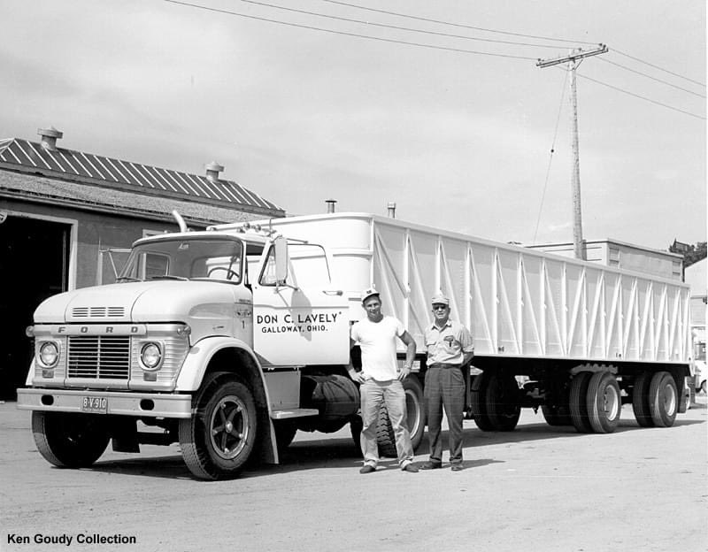 Neat picture of this old Ford semi /truck