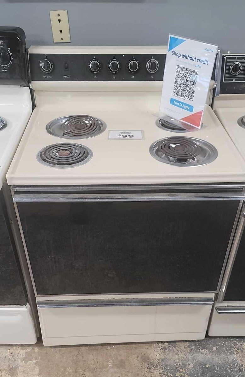 You can't get much for $100 these days. But at Johnny's Appliances, we've got stoves for under $100. You can't beat that! Come see us. 

☎️ 901-237-1936
🏬 4570 Raleigh LaGrange, 38128
🚚 Delivery available 
💳 Financing available 

#appliances #usedappliances #newappliances