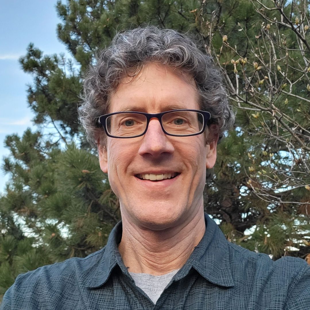 Congratulations Andy Hudak, recipient of the 2023 @IJWildlandFire Best Associate Editor Award!

Andy is a research forester with @forestservice’s Rocky Mountain Research Station. He broadly studies biophysical relationships between field & remotely sensed data.
#IntlJWildlandFire