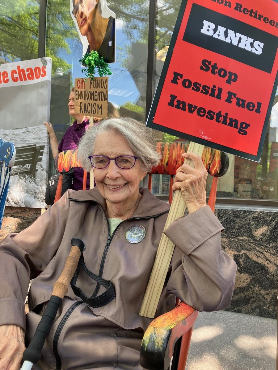 Pictures like this arrive every day at @ThirdActOrg and they always make me so happy. This is Barbara Green, she's 91, and she's reminding Citibank to stop fueling the climate crisis. #RockingChairRebellion @ThirdActVa