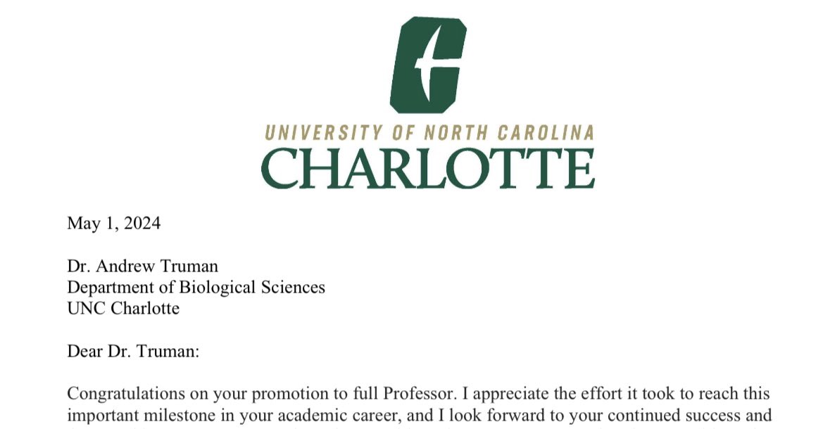 Just got the official word from @unccharlotte that my promotion to Full Professor has been approved as of July 1st! So grateful to all the people that have made this possible from wonderful mentors to fantastic students! #firstgen @UNCCBiology @ChancellorGaber 🍾🎉🍾🎉🍾🎉