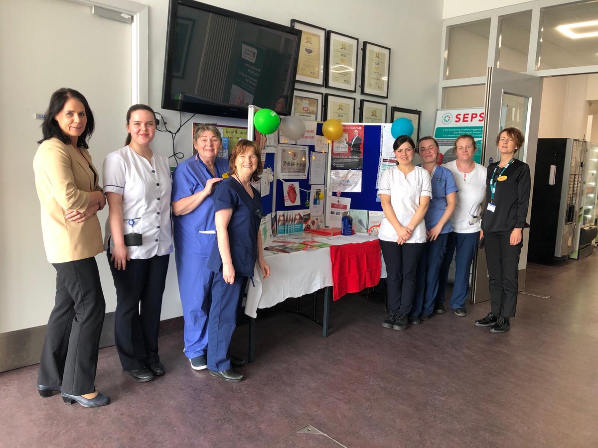 Heart Failure staff at Nenagh hospital spreading HF awareness today as part of @iahfnurses #BumpUpThePump campaign thus European HF Awareness Week with DON, Cathrina Ryan, Adon Noreen Hough @PeopleofHSE @ULHospitals