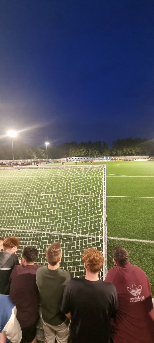 Playoff finalists, babyyy! I love this club! And Horsham can shove their torches up their arse too. One more game boys 💪🏻 

Up the fucking Chats! 🔴⚪️⚫️