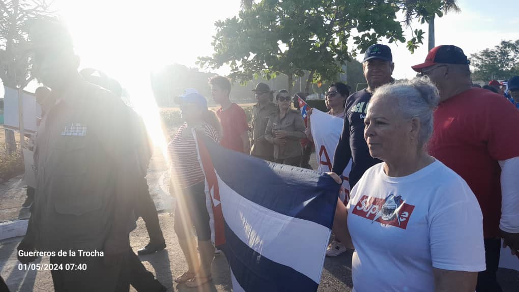 Con gran alegría, patriotismo y mucha firmeza revolucionaria, salieron hoy los avileños a la Plaza Maximo Gómez a acelebrar el Día Internacional de los Trabajadores. ¡¡Muchas felicidades a todos los trabajadores de Ciego de Avila y de Cuba !! #PorCubaJuntosCreamos
