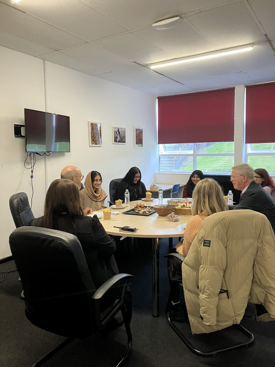 It was an absolute honour to welcome Lord Jim Knight and David Roper to our academy today. Some great discussions with our Sixth Form Leadership Team and a grilling for Lord Knight from some of our A-Level Politics students and Hannah Wakefield!