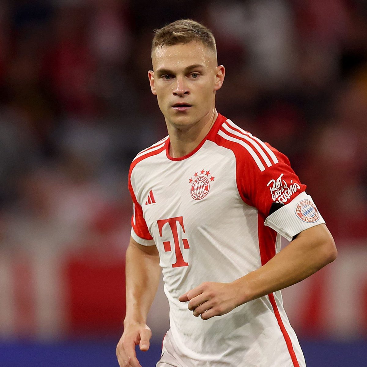 🚨 Kimmich is the footballer that the technical staff favors the most for the pivot position, Bayern intends to renew his contract. Kimmich aims to determine his future before Euro 2024. @martinezferran 🇩🇪