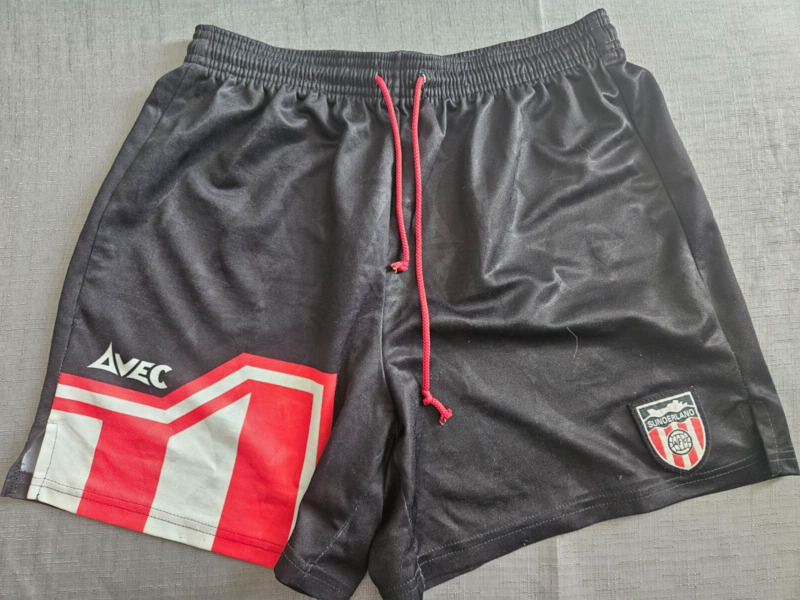 Vintage Genuine Sunderland AFC Football Shorts 1995 Size 32' Avec £36.00 currently 5 bids, 20 watchers Ends Thu 2nd May @ 6:42pm ebay.co.uk/itm/Vintage-Ge… #ad #safc