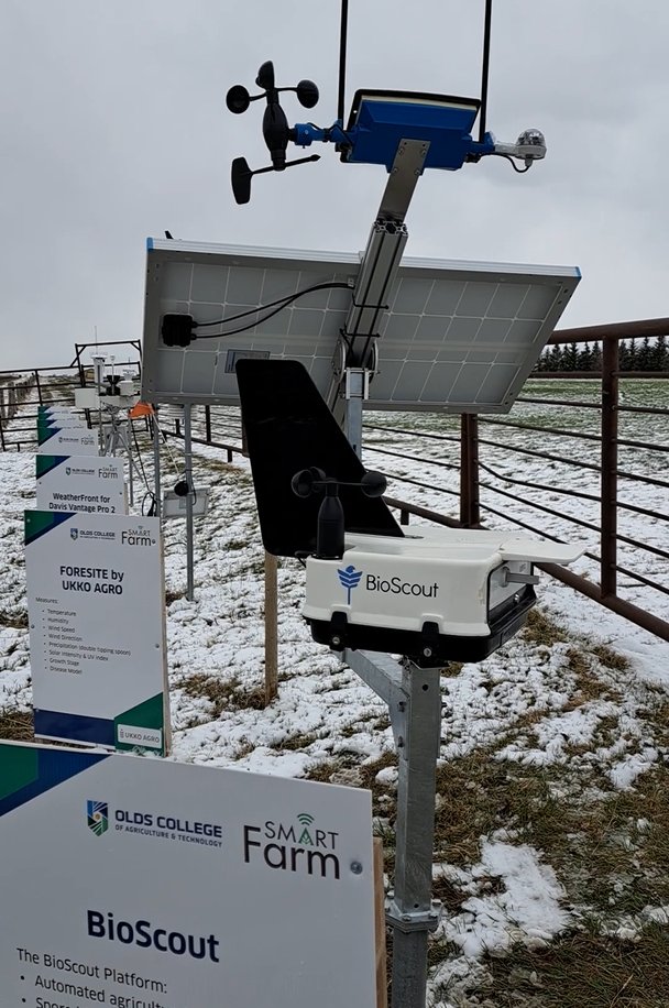 OldsCollege's tweet photo. The May 1 snowfall is giving us extra weather data to collect! The research team reinstalled a BioScout device in the Weather Station Array on Field 11 on the #OCSmartFarm. Read more about this project: https://t.co/n93tNrpUbr https://t.co/LKl9DiRe19