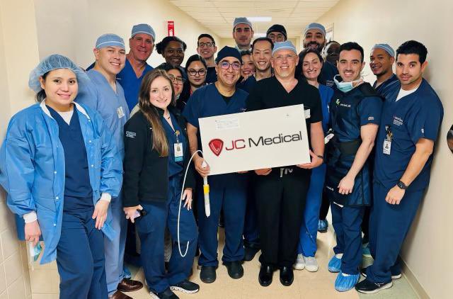 🌟First TAVR with J-Valve in Tri-state area. Incredible technology for patients with pure AR and no calcium, especially with the larger valve sizes. Easy procedure and great team work. Fantastic to have this dedicated technology for our patients at @MontefioreNYC!