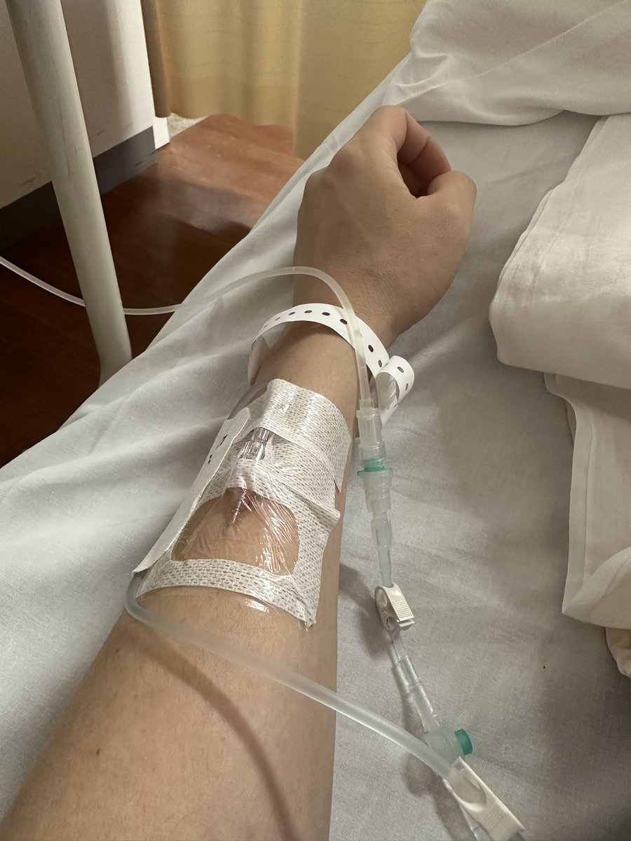 あと1時間で手術室に呼ばれるそうです…
ドキドキが止まらない…
