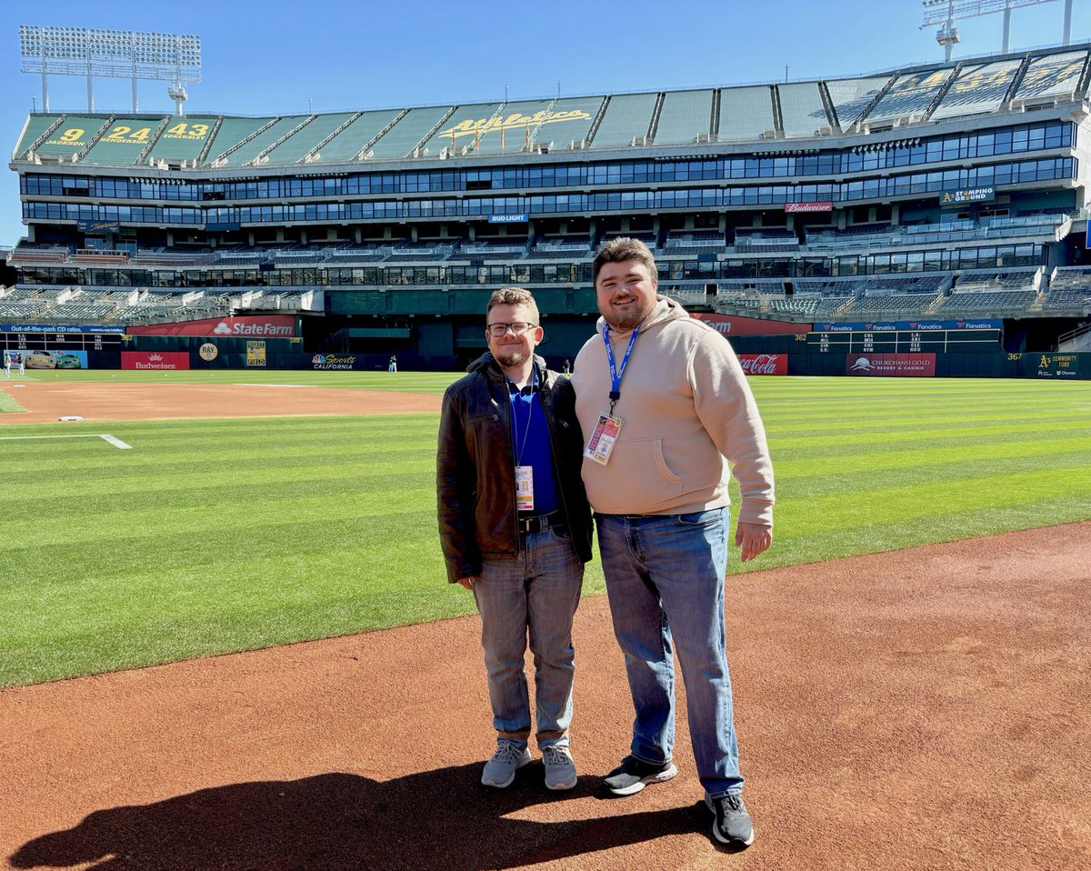 2 of the best Waynesburg Comm guys of the last quarter century. Covering the Buccos in Oakland for @SNPittsburgh & @pghbaseballnow.