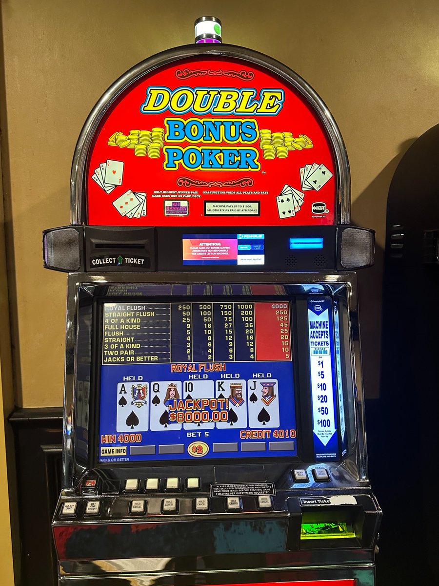 This one goes out to all you video poker fans ♣️ ♥️ ♠️ ♦️ CONGRATS to the winner of this #jackpot!!