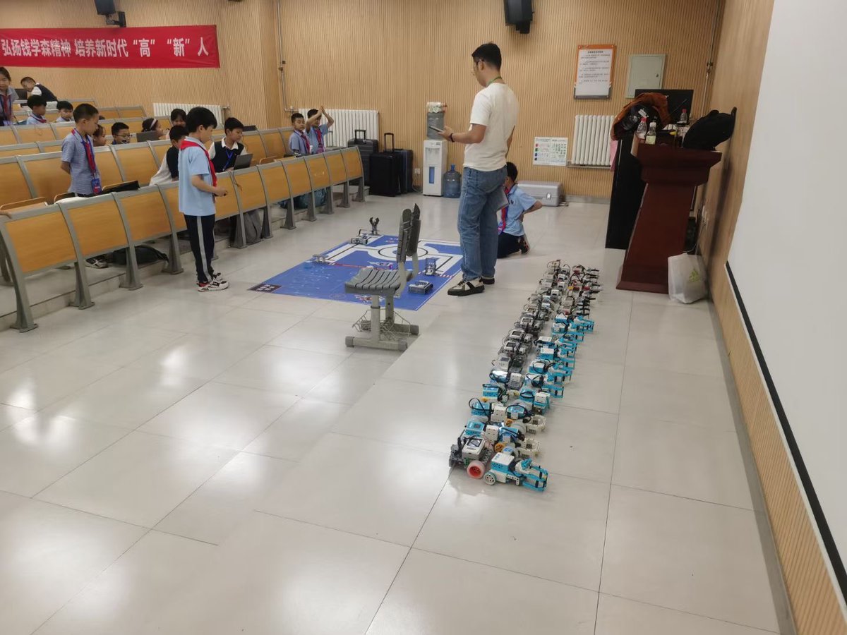 Robot competitions, have fun in coding. #ZMROBO #STEM #Competition #Robot #kids