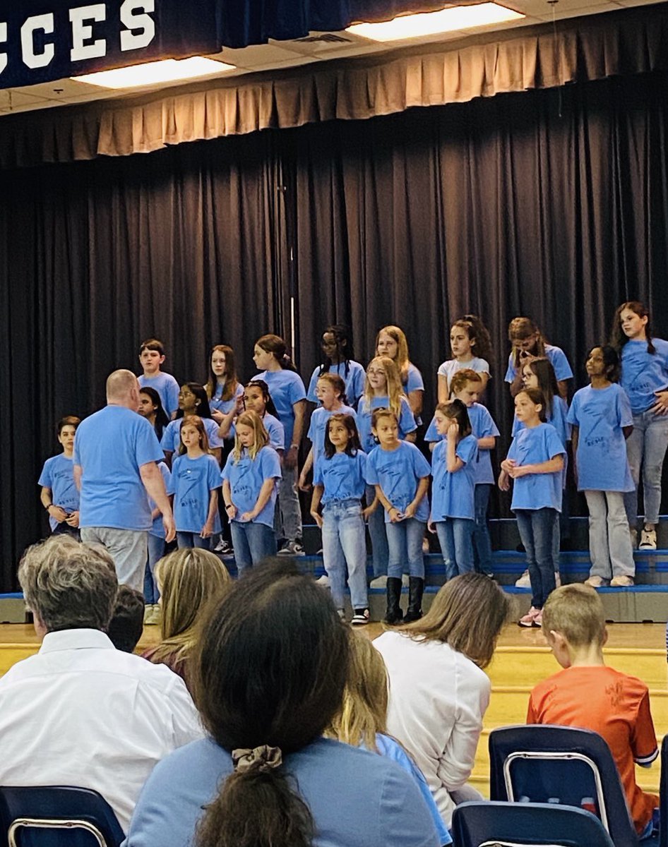 #CCESColts Orff Ensemble and Chorus performed a wonderful Spring Concert Tuesday evening! @dr_cheatham @koperniak #fcsmusic @CCES_Colts_PTO @CrabappleColts