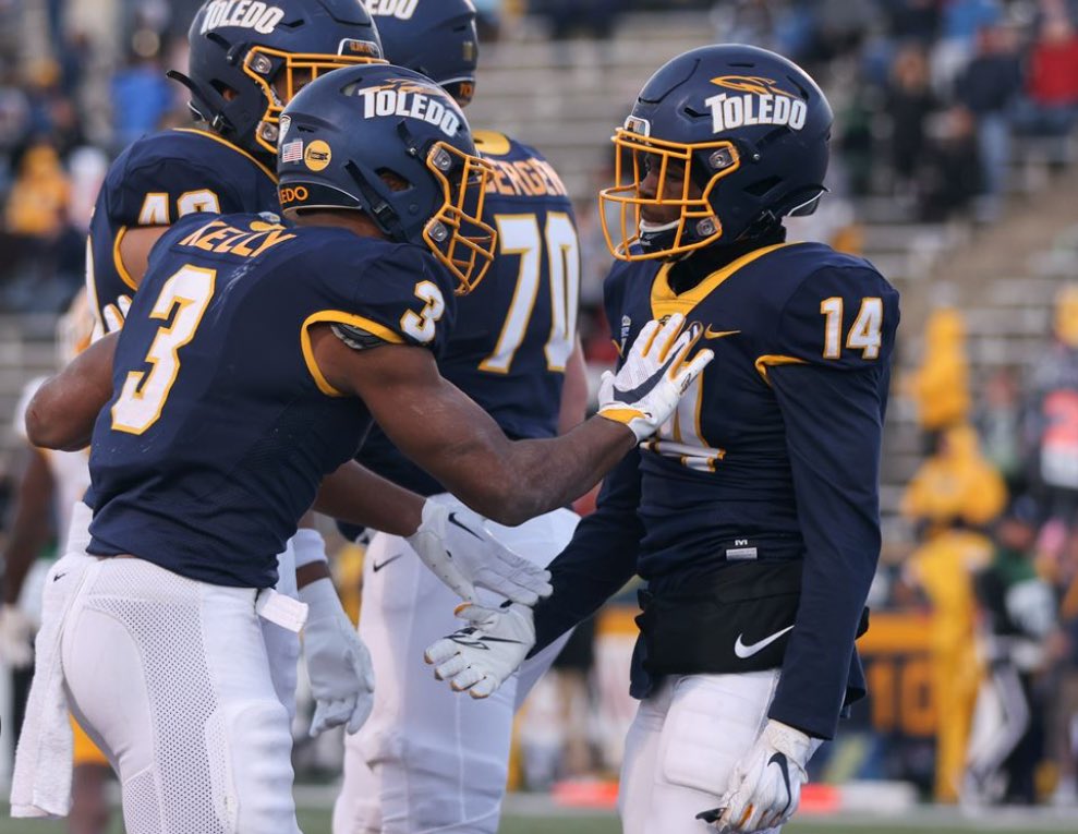 Extremely excited to receive my first offer from the university of toledo💛 @ToledoQBs @PlantCityFB @PrepRedzoneFL @_housecall @BigCountyPreps1