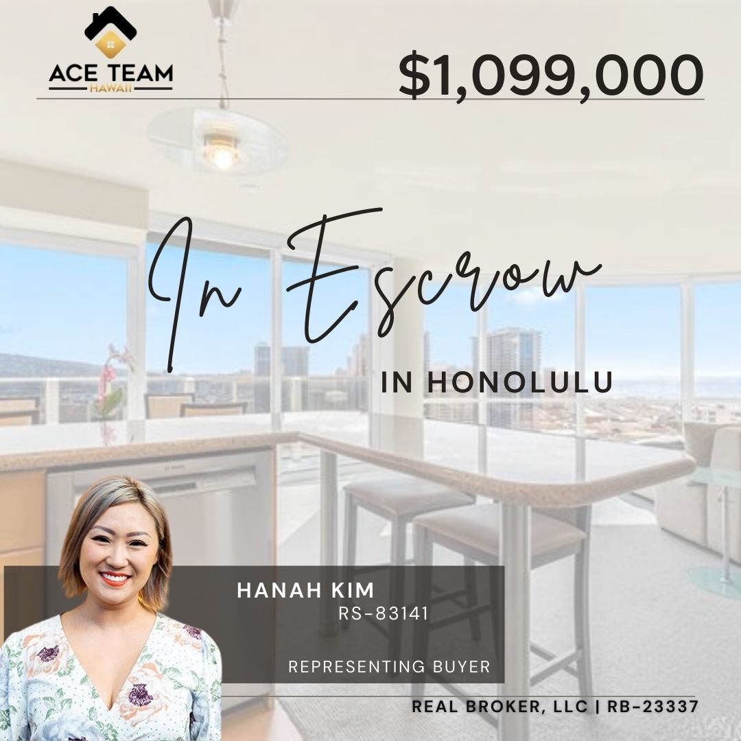 Congratulations to Hanah and buyers for an accepted offer on this highly desired 3/2/2 corner-end unit with panoramic views! 
.
.
.
#Offer #Escrow #Honolulu #Hawaii #AceTeamHawaii #realtor #realtorlife #Realbrokerage