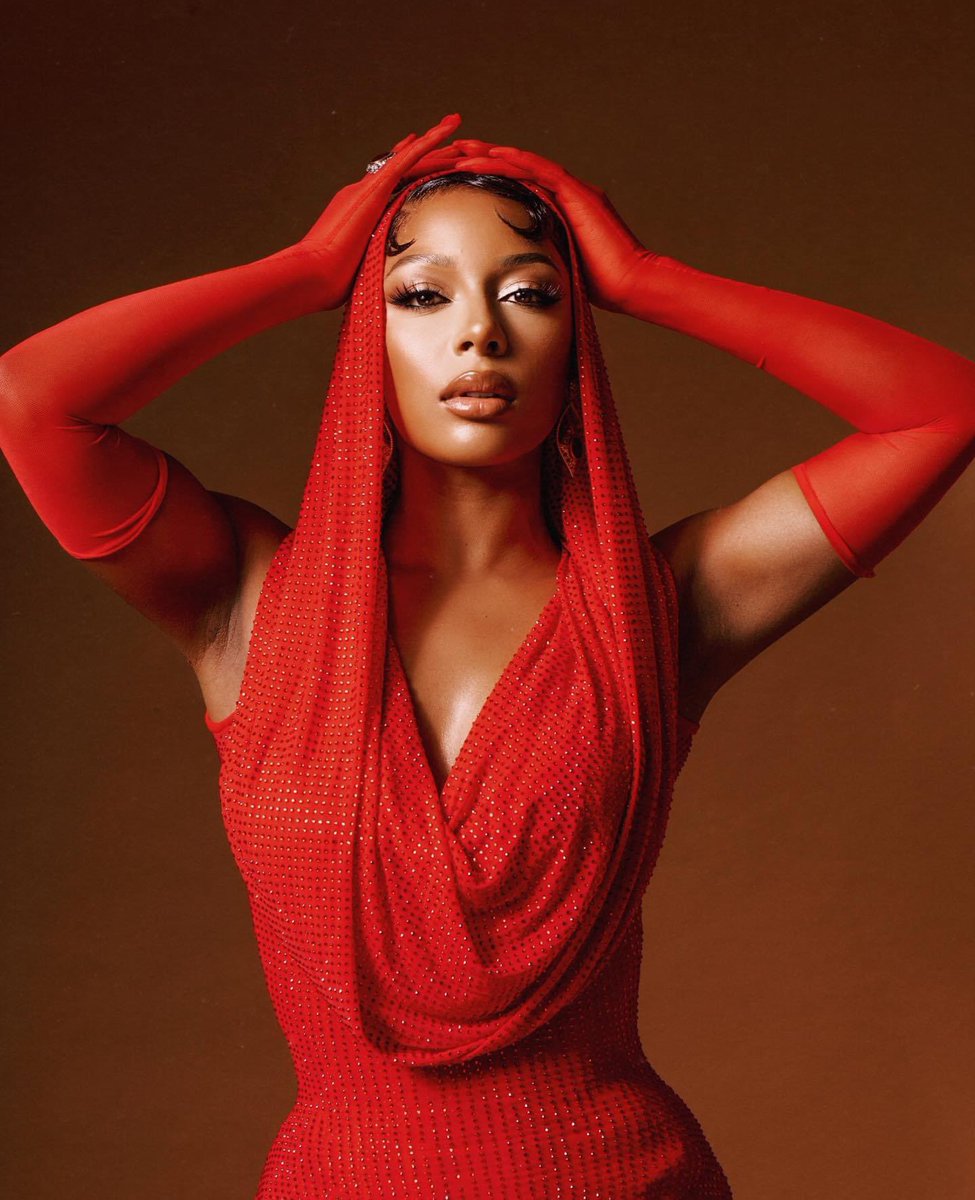 Happy 35th birthday to the incredibly talented singer-songwriter Victoria Monét!

What song made you a Victoria Monét fan?

#VictoriaMonet #VictoriaMonet35 #SoulBounce