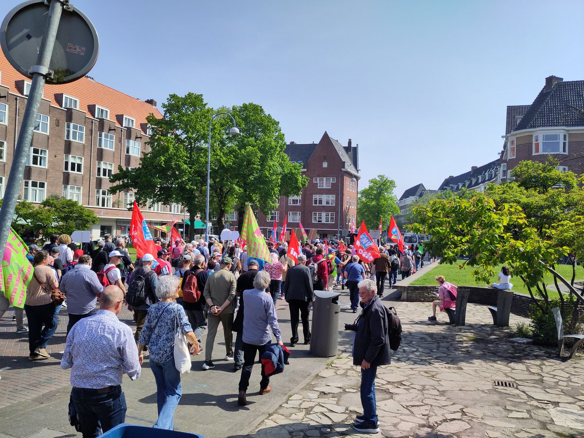 #1Mei #DagVanDeArbeid #MayDay #InternationaleSolidariteit #Amsterdam #Museumplein #klassenstrijd #ceasefireInGazaNOW #ClimateJusticeNow #longcovidfonds #UnionPower #Voor16