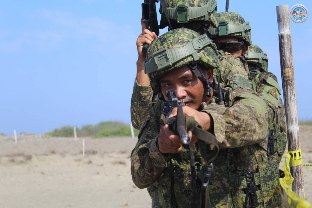 #BALIKATAN2024 | As part of the ongoing PH-US Exercise Balikatan, the 77th Infantry Battalion recently executed a comprehensive Close Quarter Battle (CQB) simulation on May 1, 2024, within the Sand Dunes vicinity of Barangay La Paz,  Laoag, Ilocos Norte.