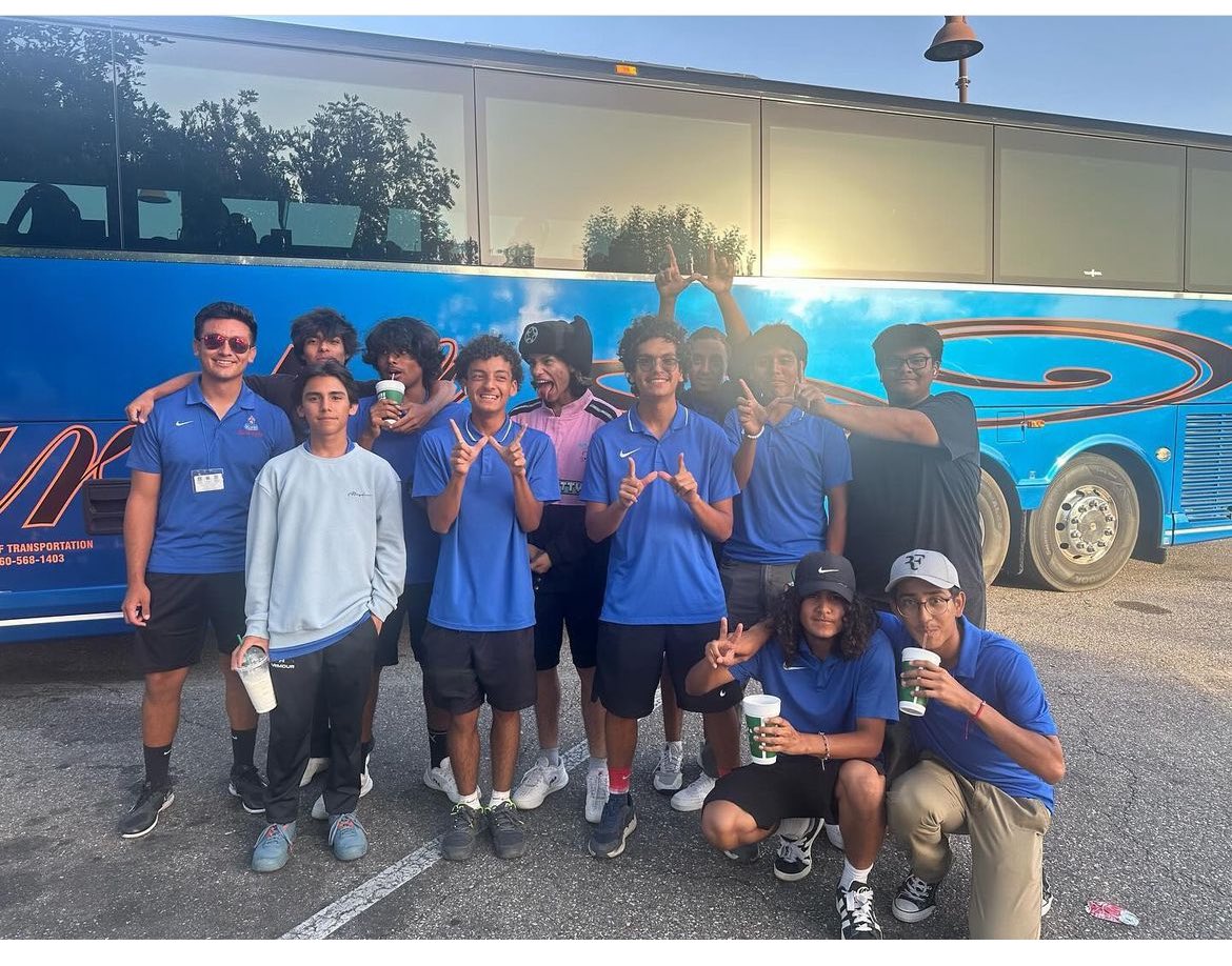 Way to go!! It’s an impressive 10-8 victory for the Rajahs. Boys Tennis plays home on Friday vs Arroyo Valley. 🙌🏼👊🏼 #RajahThat 

@IHSRajahs @IndioHS_Sports @DesertSandsUSD @DesertSunSports @shad_powers @BlakeArthur24 @takesbytal @timobrientv