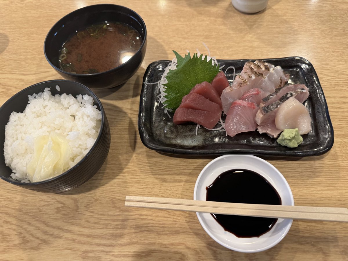 京都来たら昼飯はとと屋よな