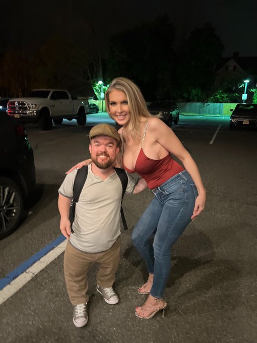 What an amazing night!  I just got to watch Brad Williams slay and then he was kind enough to pose for