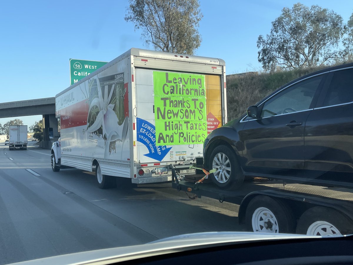 Spot this U-Haul this afternoon, people in #CA are so tired of ⁦@GavinNewsom⁩ and democrats like ⁦@RepAdamSchiff⁩ Senator ⁦@Scott_Wiener #RecallGavinNewsom We The People will take #California back