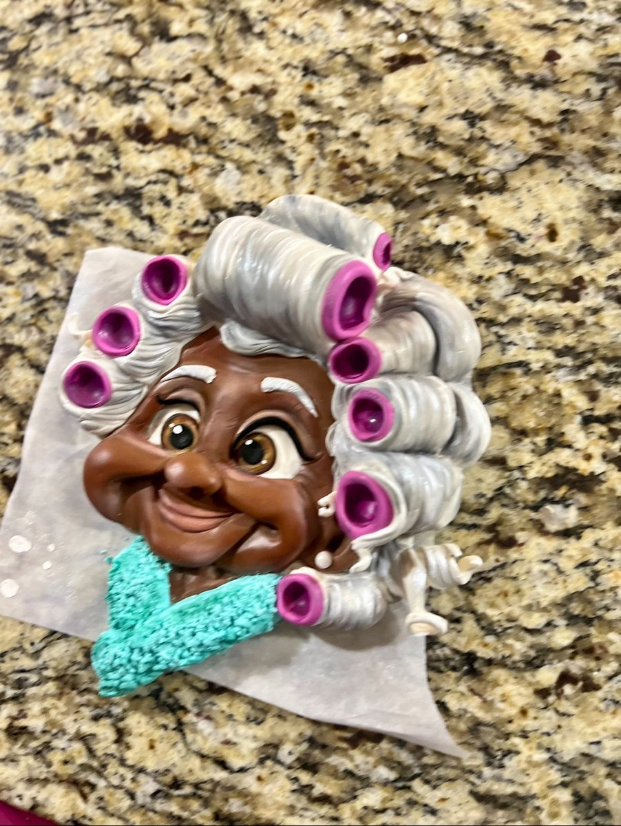 Little grandma is so cute 
I can’t wait to finish her tomorrow