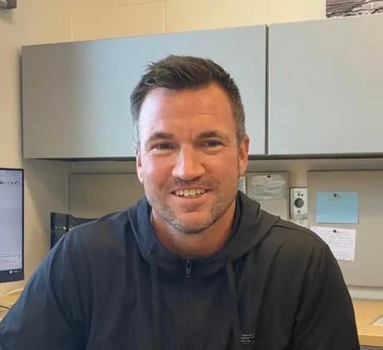 MI:  “Troy Moran, 46, the High School Principal, passed suddenly Saturday.

FOX 17 spoke to Superintendent Platt, who told us Moran had a long career as a dedicated educator, starting as a teacher at Timberland Academy in Muskegon, later teaching middle school at Oakridge before…