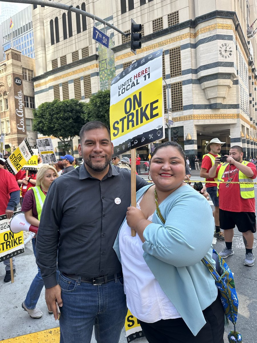 Happy #MayDay! Today and every day, I stand united with workers in their fight for fair wages, safe workplace conditions, dignity on the job, and affordable housing to ensure they can live in the neighborhoods they work. Solidarity Forever!